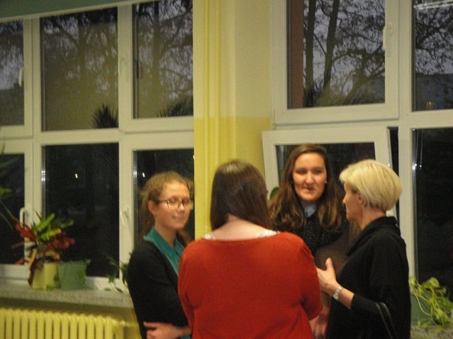 Wigilijne spotkanie Klubu Comenius w Gimnazjum nr 1 [15.12.2014] - zdjęcie #3 - eOstroleka.pl