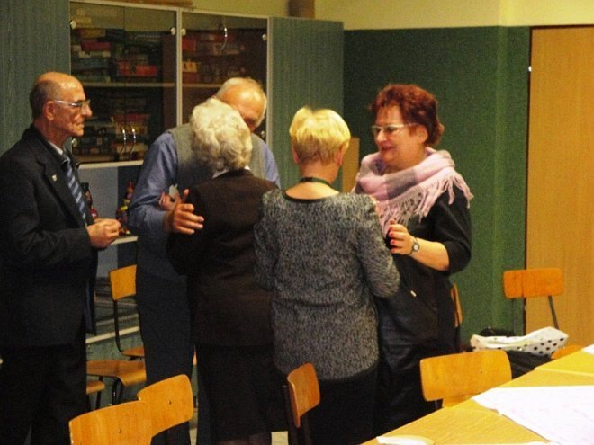 Wigilijne spotkanie Klubu Comenius w Gimnazjum nr 1 [15.12.2014] - zdjęcie #17 - eOstroleka.pl
