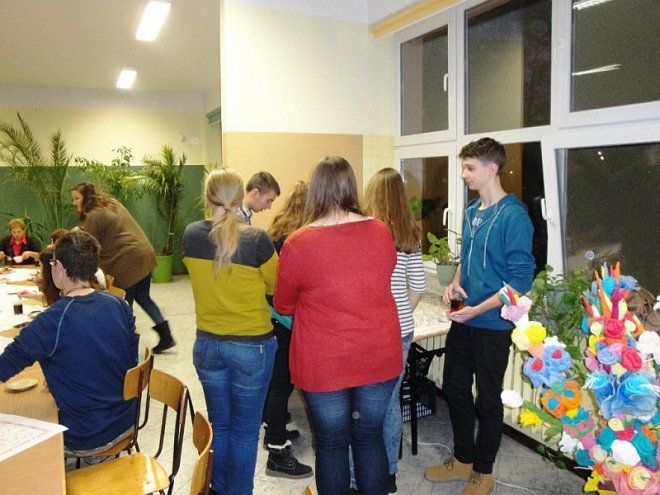 Wigilijne spotkanie Klubu Comenius w Gimnazjum nr 1 [15.12.2014] - zdjęcie #20 - eOstroleka.pl