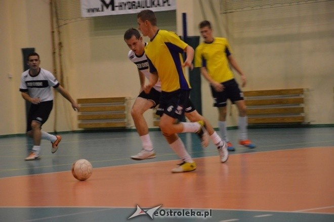 Nocna Liga Futsalu - 2. kolejka [20.12.2014] - zdjęcie #26 - eOstroleka.pl