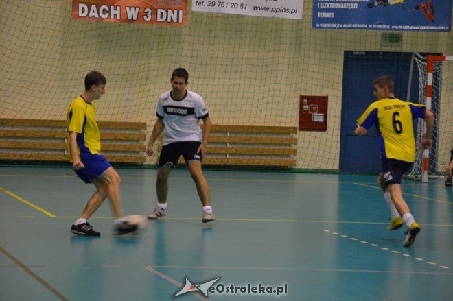 Nocna Liga Futsalu - 2. kolejka [20.12.2014] - zdjęcie #28 - eOstroleka.pl