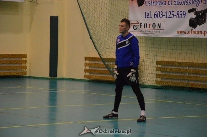 Nocna Liga Futsalu - 2. kolejka [20.12.2014] - zdjęcie #74 - eOstroleka.pl