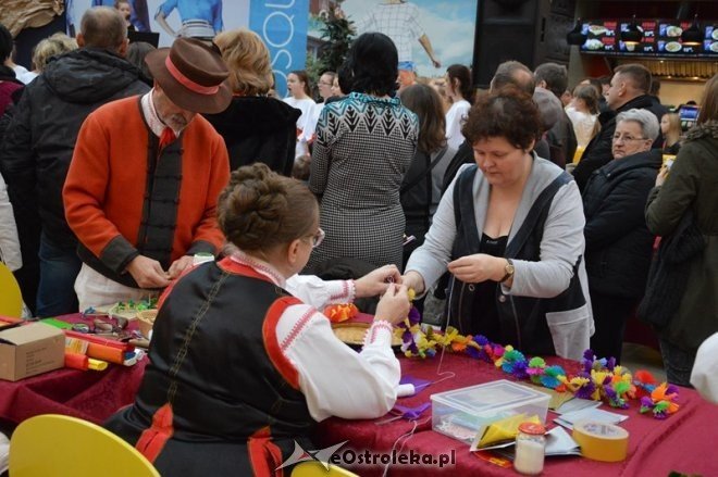 Świąteczne nastroje w Galerii Bursztynowej [21.12.2014] - zdjęcie #60 - eOstroleka.pl