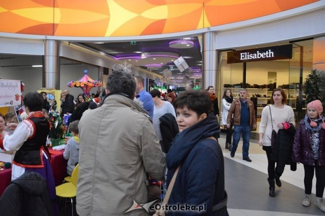 Świąteczne nastroje w Galerii Bursztynowej [21.12.2014] - zdjęcie #53 - eOstroleka.pl