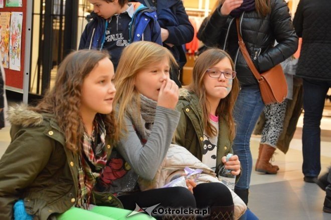 Świąteczne nastroje w Galerii Bursztynowej [21.12.2014] - zdjęcie #18 - eOstroleka.pl