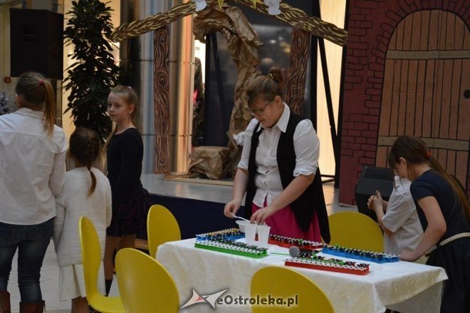 Świąteczne nastroje w Galerii Bursztynowej [21.12.2014] - zdjęcie #10 - eOstroleka.pl