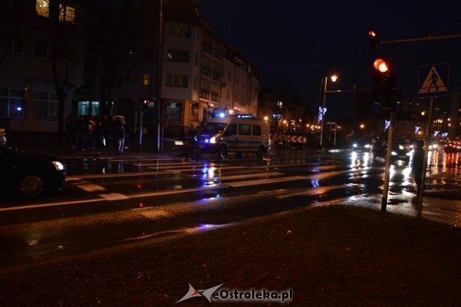 Potrącenie pieszego przy skrzyżowaniu ulic Gorbatowa i Kopernika [22.12.2014] - zdjęcie #2 - eOstroleka.pl