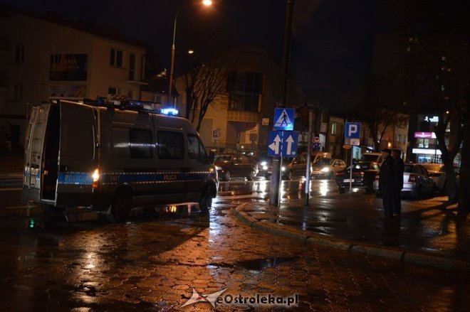 Potrącenie pieszego przy skrzyżowaniu ulic Gorbatowa i Kopernika [22.12.2014] - zdjęcie #10 - eOstroleka.pl