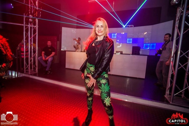 II dzień świąt - Dj Hubertuse w Clubie Capitol [26.12.2014] - zdjęcie #90 - eOstroleka.pl