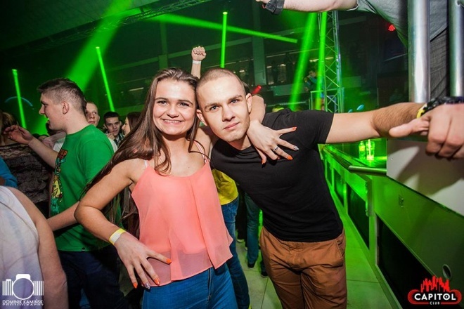 II dzień świąt - Dj Hubertuse w Clubie Capitol [26.12.2014] - zdjęcie #64 - eOstroleka.pl