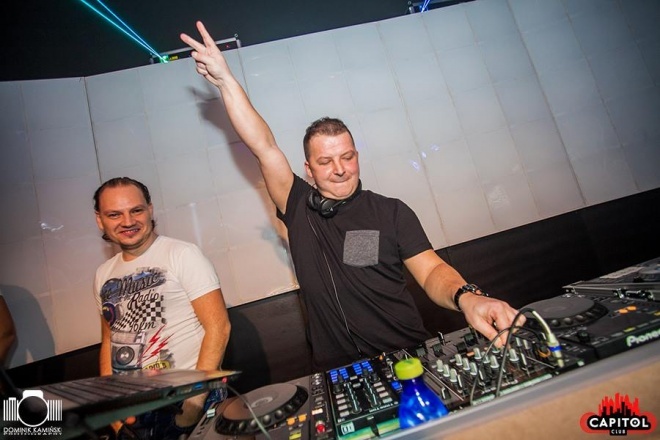 II dzień świąt - Dj Hubertuse w Clubie Capitol [26.12.2014] - zdjęcie #50 - eOstroleka.pl
