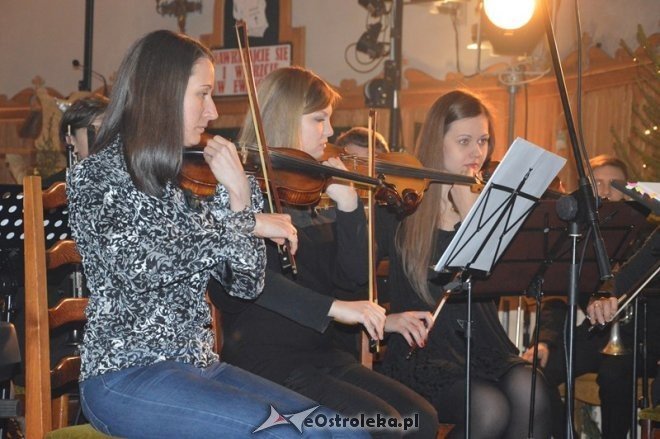 Koncert Ostrołęckiej Orkiestry Kameralnej [27.12.2014] - zdjęcie #7 - eOstroleka.pl