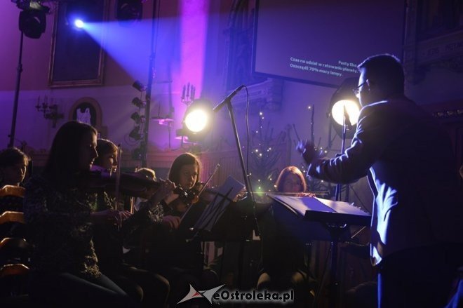 Koncert Ostrołęckiej Orkiestry Kameralnej [27.12.2014] - zdjęcie #48 - eOstroleka.pl