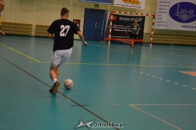 Nocna Liga Futsalu - 3. kolejka [27.12.2014] - zdjęcie #9 - eOstroleka.pl