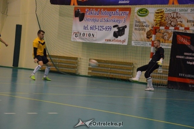 Nocna Liga Futsalu - 3. kolejka [27.12.2014] - zdjęcie #28 - eOstroleka.pl