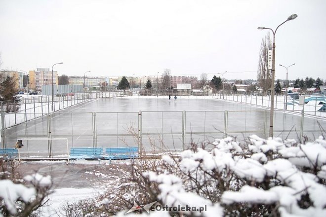Ostrołęka: Miejskie lodowisko przy Witosa już czynne [29.12.2014] - zdjęcie #9 - eOstroleka.pl