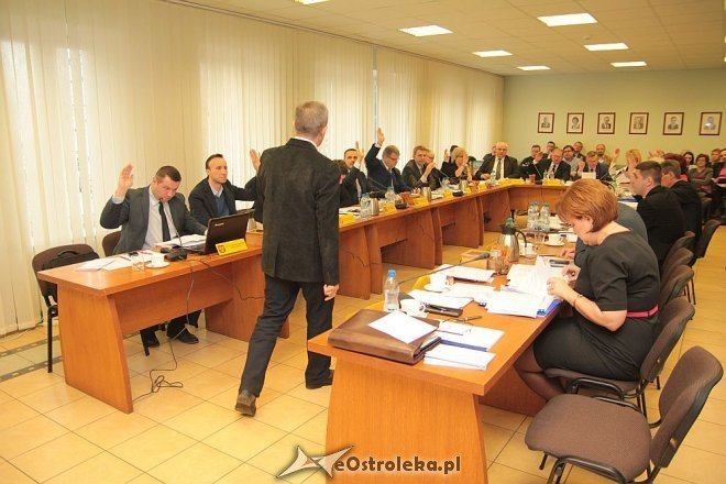 IV sesja Rady Miasta Ostrołęki [30.12.2014] - zdjęcie #4 - eOstroleka.pl
