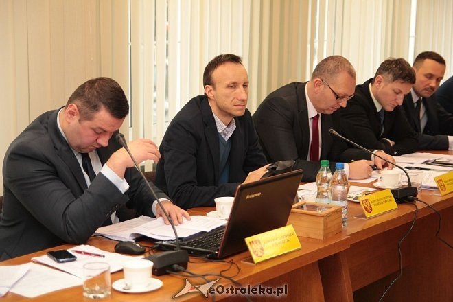 IV sesja Rady Miasta Ostrołęki [30.12.2014] - zdjęcie #8 - eOstroleka.pl