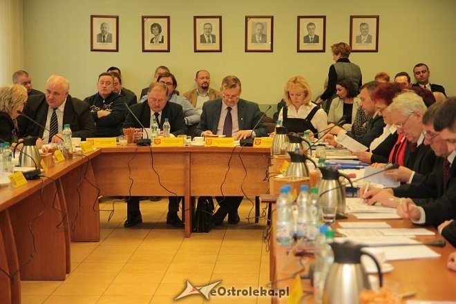 IV sesja Rady Miasta Ostrołęki [30.12.2014] - zdjęcie #10 - eOstroleka.pl