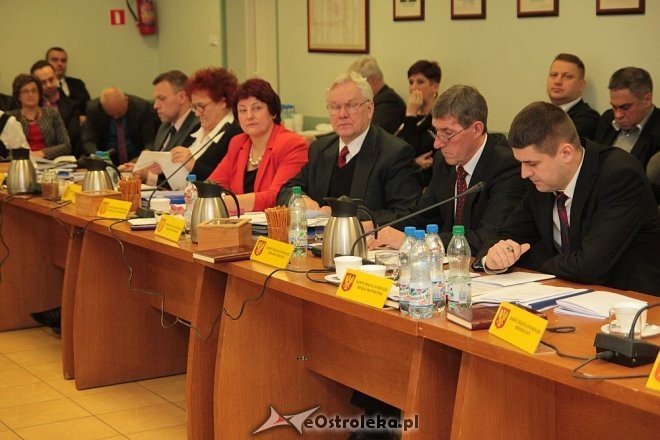 IV sesja Rady Miasta Ostrołęki [30.12.2014] - zdjęcie #13 - eOstroleka.pl