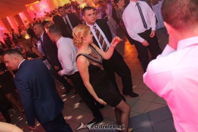 Ostrołęka: Zobacz jak Nowy Rok przywitali goście sali bankietowej Elba Bis [01.01.2015] - zdjęcie #25 - eOstroleka.pl