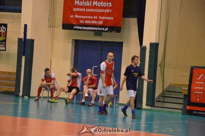 Nocna Liga Futsalu - 4. kolejka [02.01.2015] - zdjęcie #7 - eOstroleka.pl