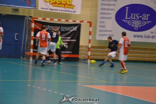 Nocna Liga Futsalu - 4. kolejka [02.01.2015] - zdjęcie #13 - eOstroleka.pl