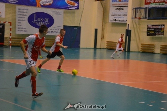 Nocna Liga Futsalu - 4. kolejka [02.01.2015] - zdjęcie #28 - eOstroleka.pl