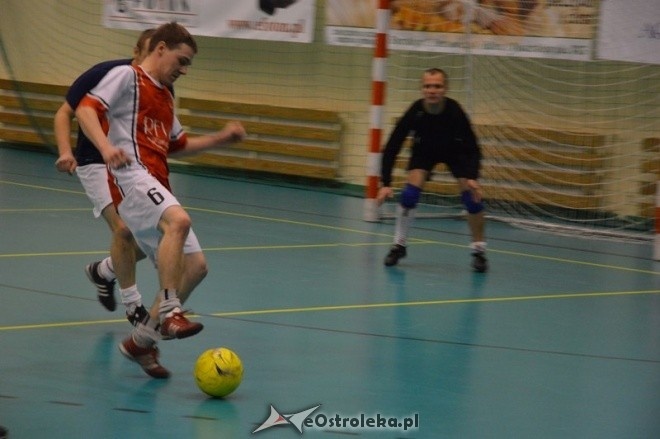 Nocna Liga Futsalu - 4. kolejka [02.01.2015] - zdjęcie #38 - eOstroleka.pl