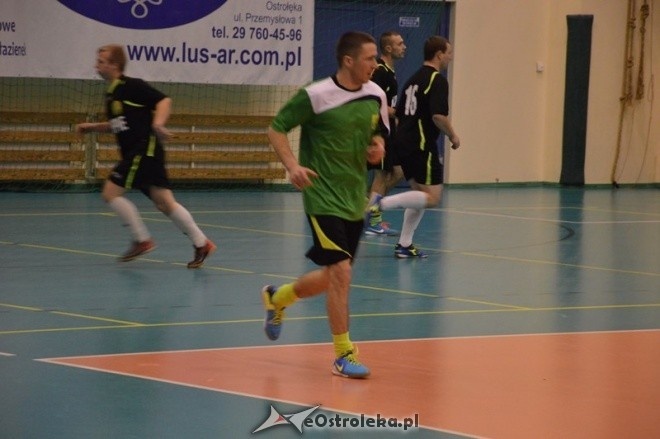 Nocna Liga Futsalu - 4. kolejka [02.01.2015] - zdjęcie #18 - eOstroleka.pl