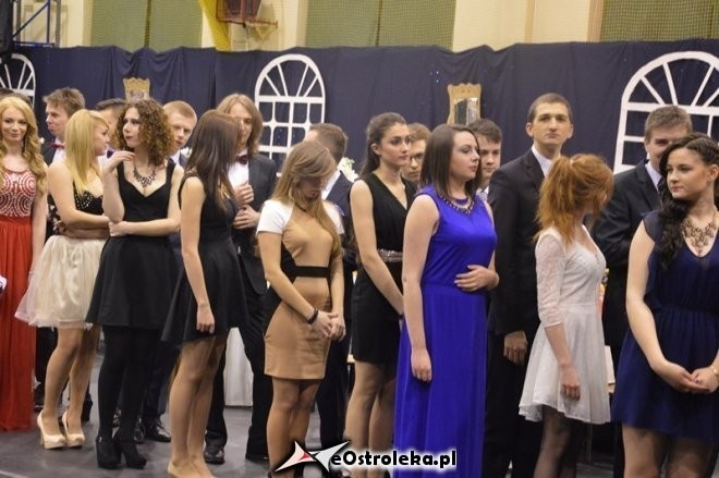 Studniówka III LO [03.01.2014] - zdjęcie #327 - eOstroleka.pl
