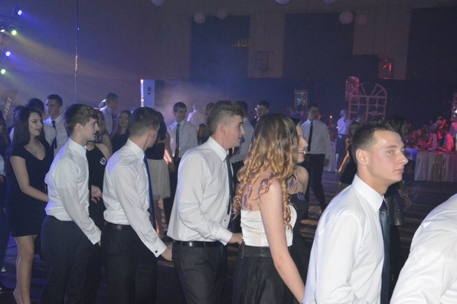 Studniówka III LO [03.01.2014] - zdjęcie #98 - eOstroleka.pl