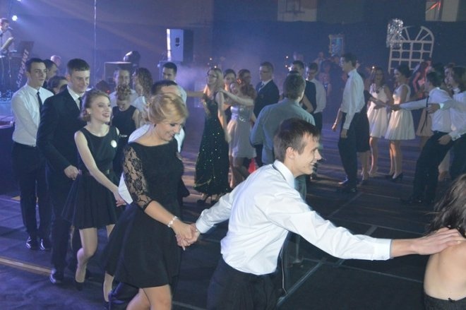 Studniówka III LO [03.01.2014] - zdjęcie #94 - eOstroleka.pl