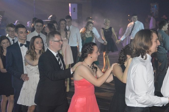 Studniówka III LO [03.01.2014] - zdjęcie #90 - eOstroleka.pl