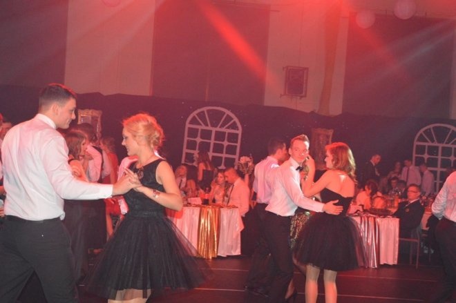 Studniówka III LO [03.01.2014] - zdjęcie #86 - eOstroleka.pl