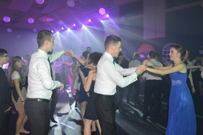 Studniówka III LO [03.01.2014] - zdjęcie #87 - eOstroleka.pl