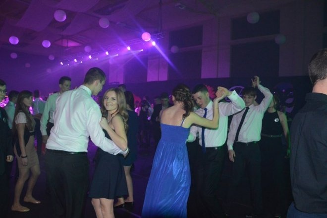 Studniówka III LO [03.01.2014] - zdjęcie #85 - eOstroleka.pl