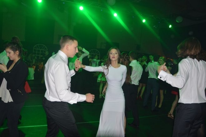 Studniówka III LO [03.01.2014] - zdjęcie #57 - eOstroleka.pl