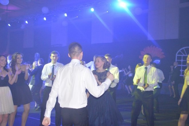 Studniówka III LO [03.01.2014] - zdjęcie #51 - eOstroleka.pl