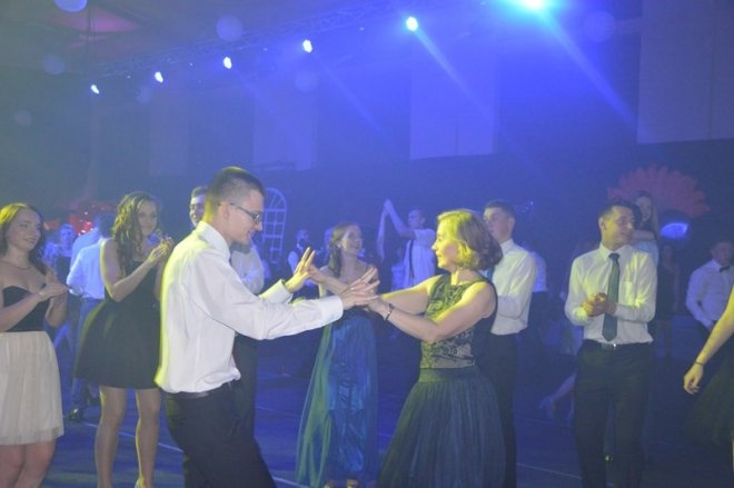 Studniówka III LO [03.01.2014] - zdjęcie #47 - eOstroleka.pl