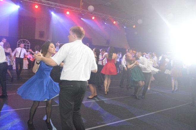 Studniówka III LO [03.01.2014] - zdjęcie #22 - eOstroleka.pl