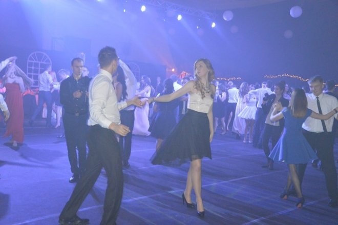 Studniówka III LO [03.01.2014] - zdjęcie #17 - eOstroleka.pl