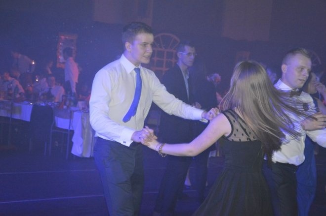 Studniówka III LO [03.01.2014] - zdjęcie #12 - eOstroleka.pl