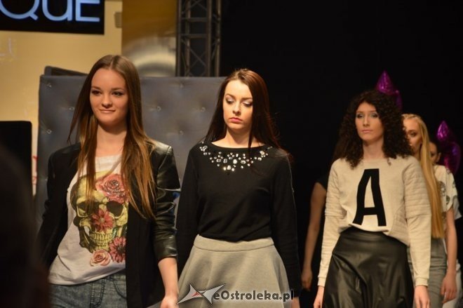 Pokaz mody w Galerii Bursztynowej [04.01.2014] - zdjęcie #12 - eOstroleka.pl