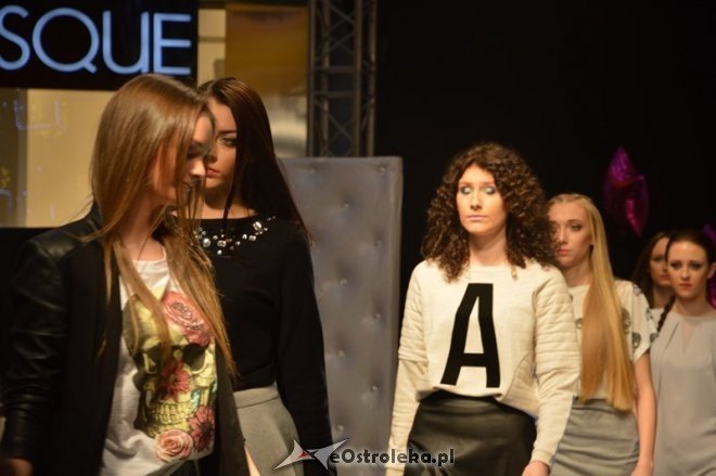 Pokaz mody w Galerii Bursztynowej [04.01.2014] - zdjęcie #60 - eOstroleka.pl
