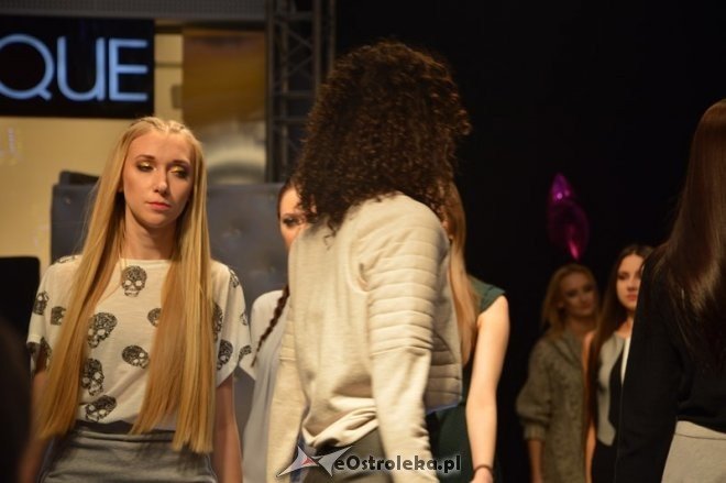 Pokaz mody w Galerii Bursztynowej [04.01.2014] - zdjęcie #8 - eOstroleka.pl