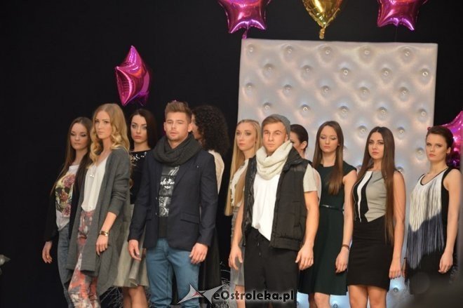 Pokaz mody w Galerii Bursztynowej [04.01.2014] - zdjęcie #1 - eOstroleka.pl