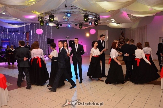 Studniówka Zespołu Szkół Zawodowych Nr 3 [10.01.2014] - zdjęcie #90 - eOstroleka.pl