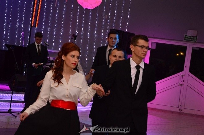 Studniówka Zespołu Szkół Zawodowych Nr 3 [10.01.2014] - zdjęcie #41 - eOstroleka.pl