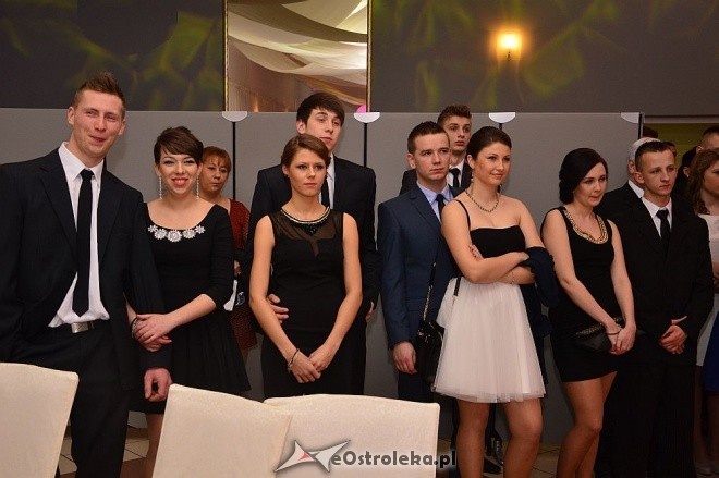 Studniówka Zespołu Szkół Zawodowych Nr 3 [10.01.2014] - zdjęcie #32 - eOstroleka.pl